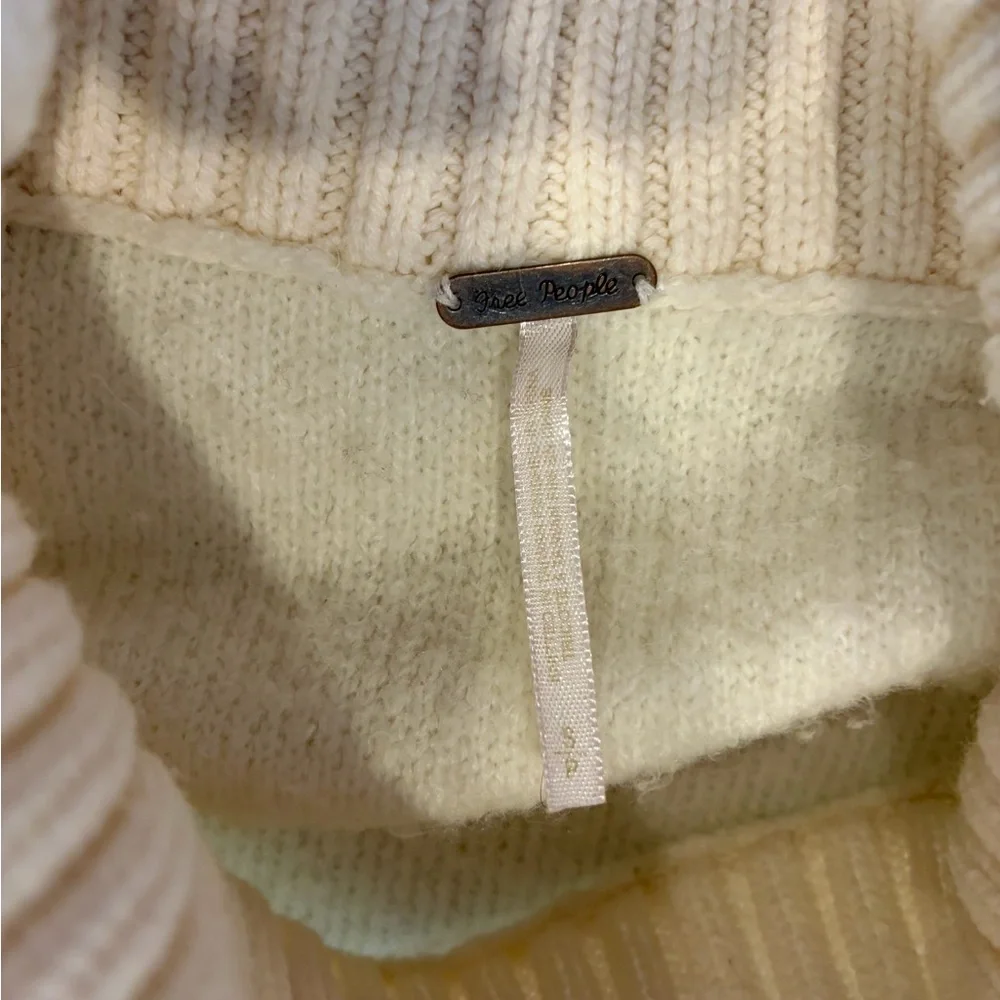 Free People Cream Turtleneck Sweater - Picture 2 of 2